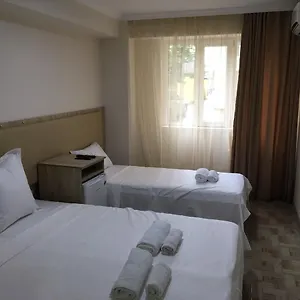 فيمي جي باتومي